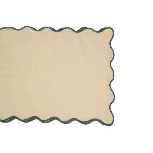 Creamed Corn Scalloped edge Table Runner