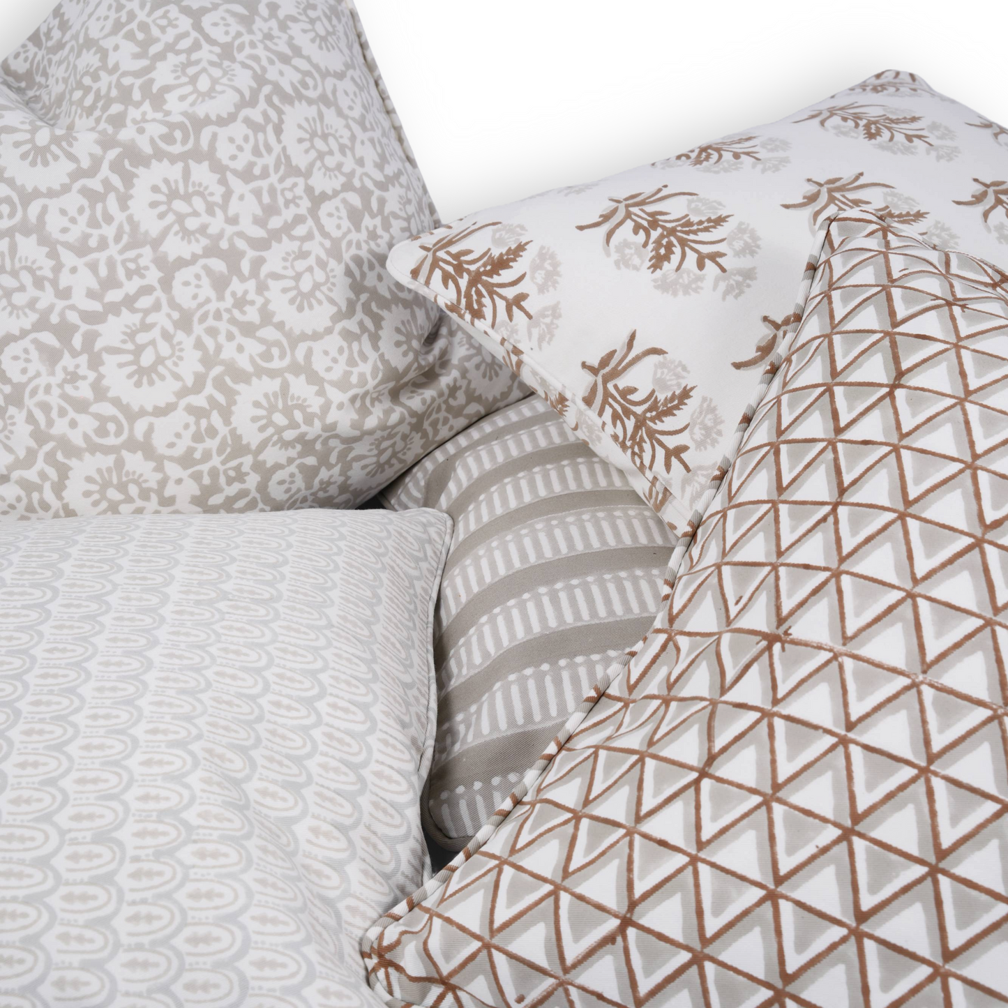 Bikaneri Muse Cushion Cover