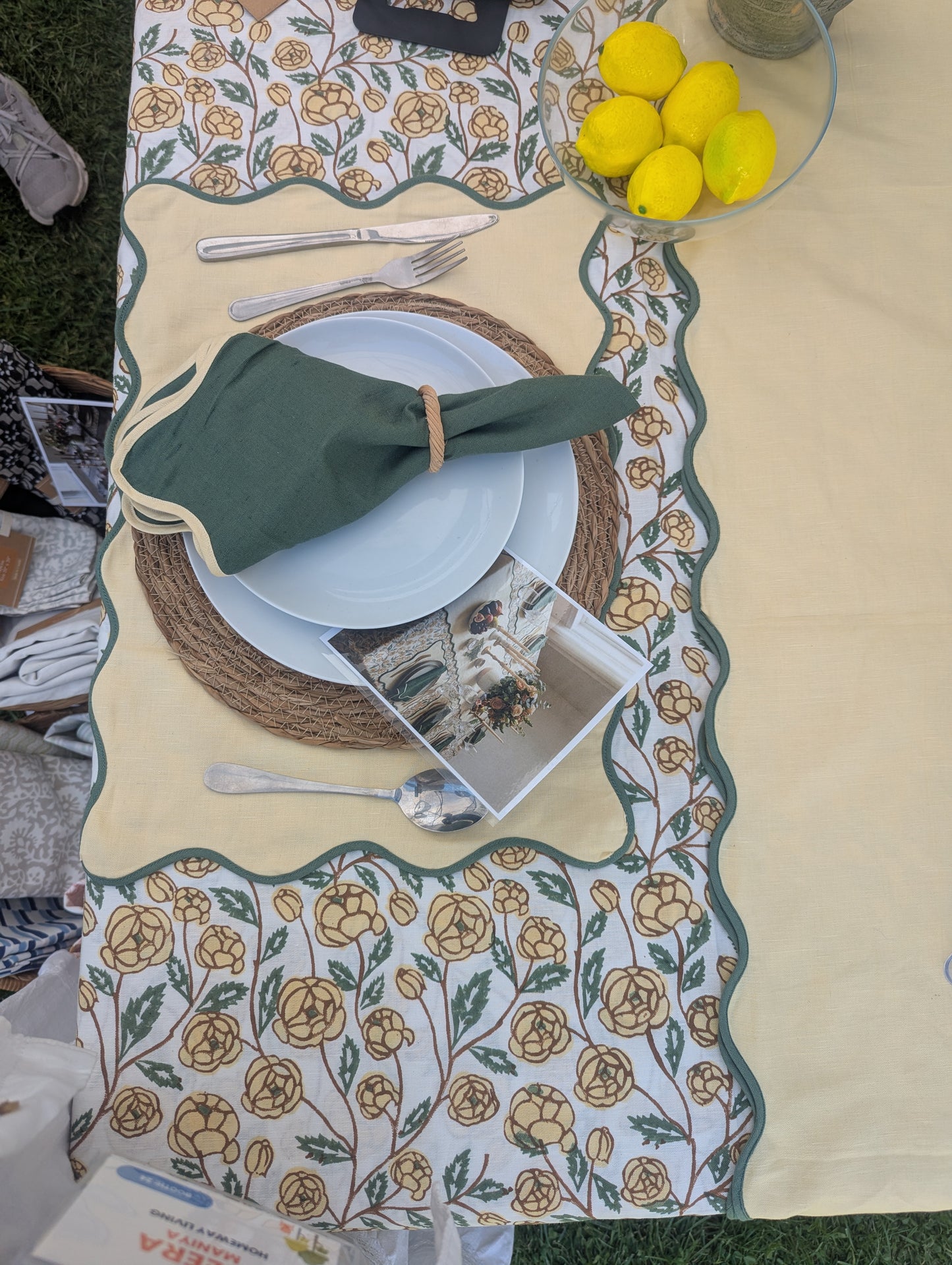 Juniper Green Scalloped edge Napkins