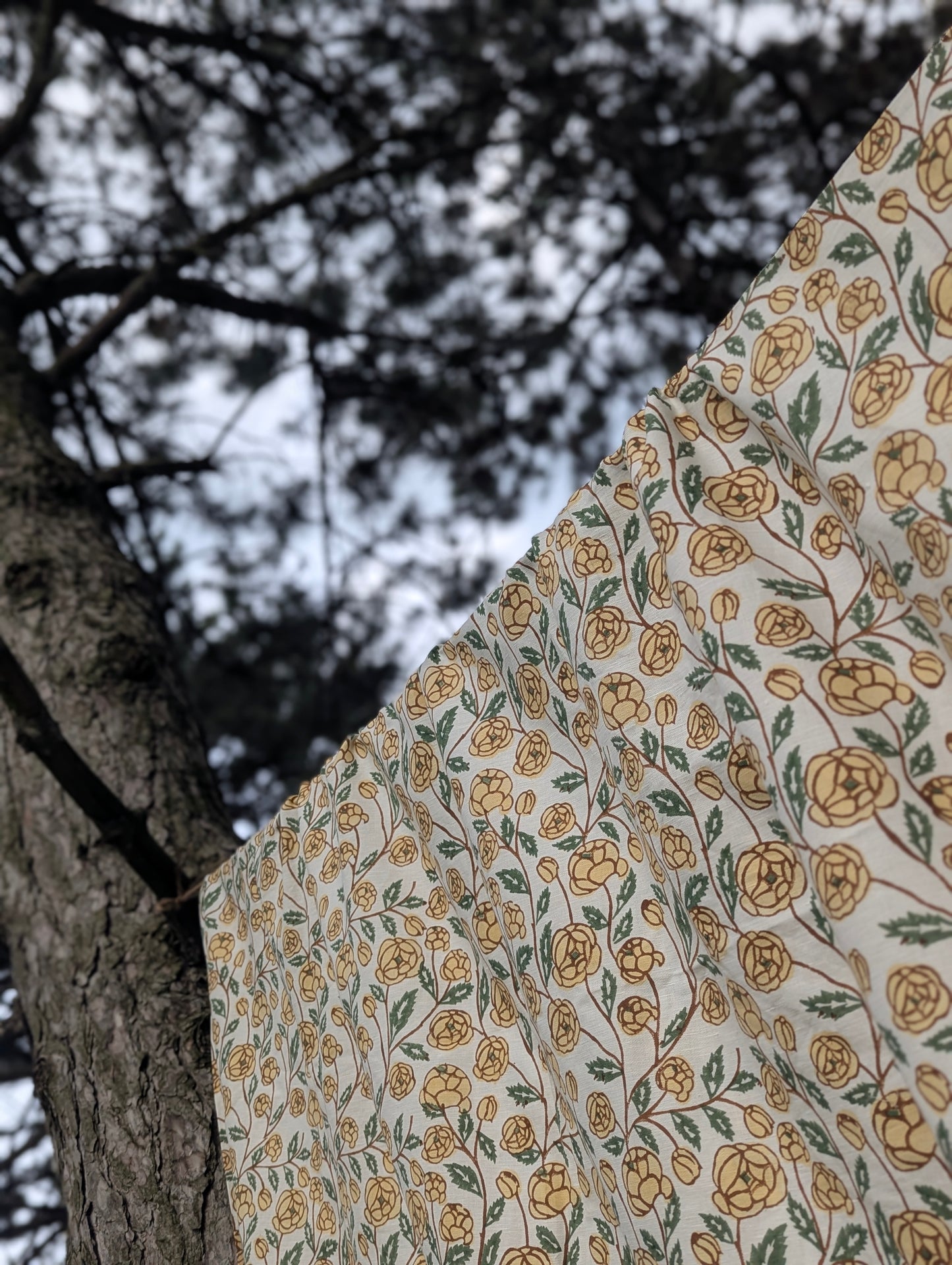 Fleurine Corn Table Cloth
